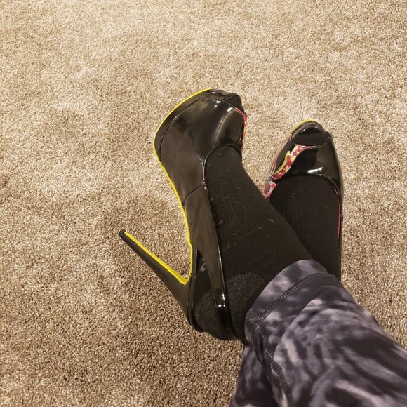 Ed Hardy signature colorful high heel summer shoes - Picture 11 of 17